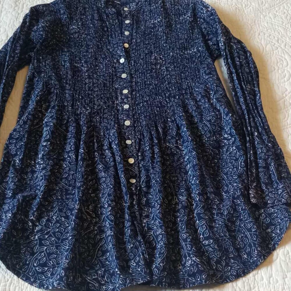 Batik button down tunic - size M - Picture 3 of 3